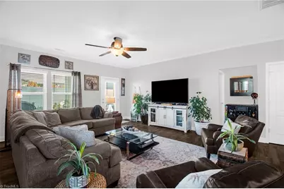 1402 Hunting Hawk Lane, Kernersville, NC 27284 - Photo 13