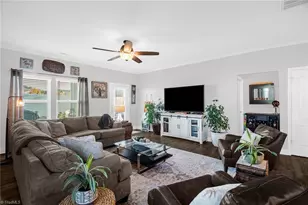 1402 Hunting Hawk Ln, Kernersville, NC 27284 - Photo 13