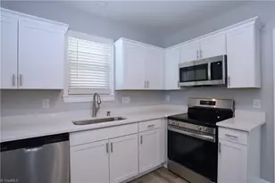 705 Washington St, Graham, NC 27253 - Photo 15