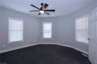 705 Washington St, Graham, NC 27253 - Photo 25