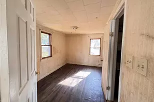 117 Pinnix St, Jonesville, NC 28642 - Photo 5