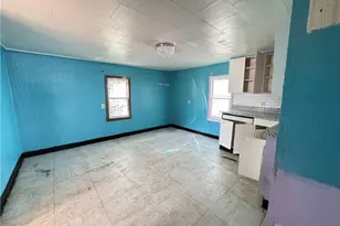 117 Pinnix St, Jonesville, NC 28642 - Photo 3