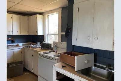 2039 Lower Hopedale Road, Burlington, NC 27217 - Photo 5