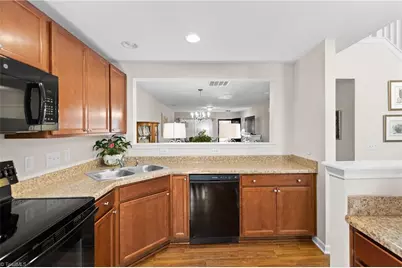 93 Geoffrey Way, Kernersville, NC 27284 - Photo 5