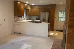 1804 Strathmore Dr, Greensboro, NC 27410 - Photo 7