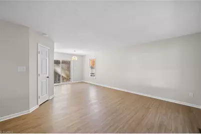 1 Quad Oak Drive, Greensboro, NC 27405 - Photo 3