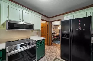 1412 Apple Cross Ct, Kernersville, NC 27284 - Photo 13