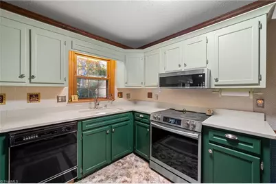 1412 Apple Cross Court, Kernersville, NC 27284 - Photo 15