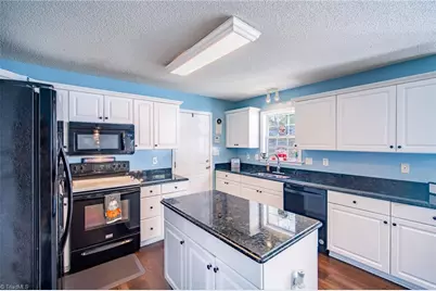 284 Arbor Trail, Thomasville, NC 27360 - Photo 7