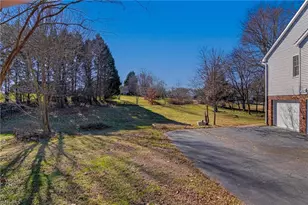 180 River Crest Ct, Clemmons, NC 27012 - Photo 31