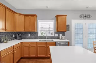 1349 Pondhaven Dr, High Point, NC 27265 - Photo 17