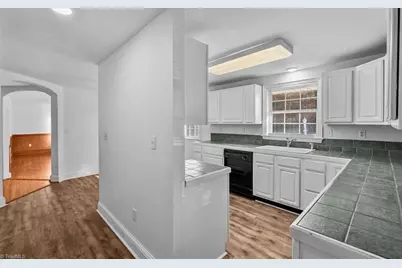 855 Blackberry Road, Thomasville, NC 27360 - Photo 9