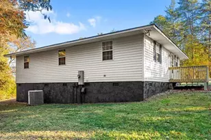 855 Blackberry Rd, Thomasville, NC 27360 - Photo 33