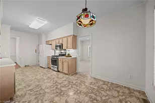 418 Westhampton Dr, Burlington, NC 27215 - Photo 11