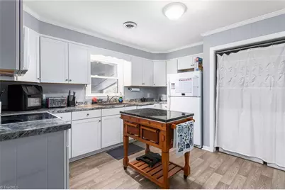 1818 Wellington Road, Burlington, NC 27217 - Photo 5