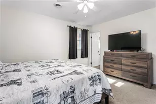 1818 Wellington Rd, Burlington, NC 27217 - Photo 11