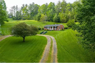 8693 Nc Highway 88 E, Laurel Springs, NC 28644 - Photo 33