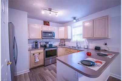 2818 Bridgeport Drive, Winston-Salem, NC 27103 - Photo 27