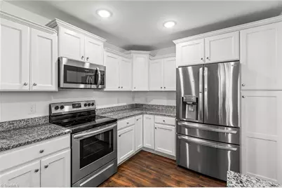 512 Evergreen Trail, Thomasville, NC 27360 - Photo 15