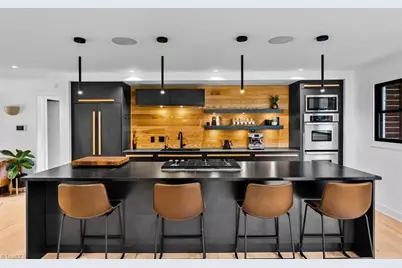 601 Willoughby Boulevard, Greensboro, NC 27408 - Photo 15