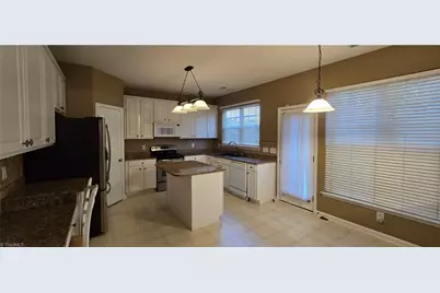 4528 Wayland Court, High Point, NC 27265 - Photo 15