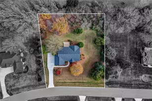 8204 Hunters Dr, Greensboro, NC 27455 - Photo 3