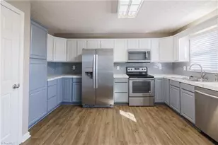 1812 N Main St, Mount Airy, NC 27030 - Photo 9