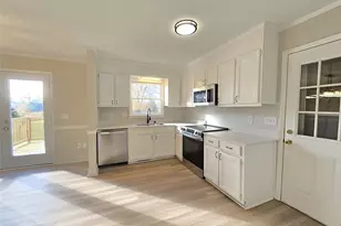 1688 Birchwood Dr, Burlington, NC 27217 - Photo 11