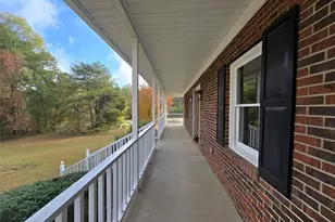 1688 Birchwood Dr, Burlington, NC 27217 - Photo 3