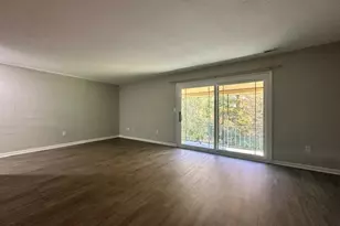 1114 Maiden Ln, Reidsville, NC 27320 - Photo 7