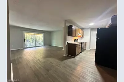 1114 Maiden Lane #6, Reidsville, NC 27320 - Photo 5