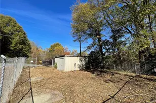 2909 Pin Oak Rd, Jonesville, NC 28642 - Photo 3