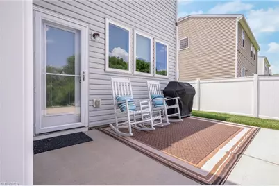 4254 Lochurst Drive, Pfafftown, NC 27040 - Photo 5