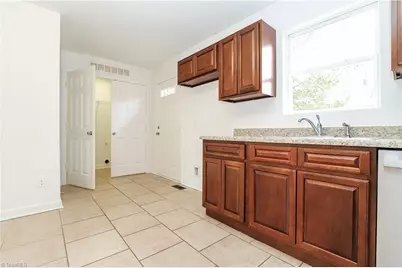 2532 Ansonia Street, Winston-Salem, NC 27105 - Photo 7