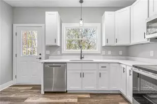 1507 Alta Vis Ln, Graham, NC 27253 - Photo 7