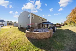 2482 Summersby Dr, Mebane, NC 27302 - Photo 43