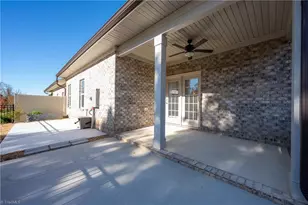 2049 Welden Ridge Rd, Kernersville, NC 27284 - Photo 5