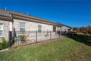 2049 Welden Ridge Rd, Kernersville, NC 27284 - Photo 13