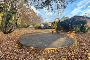 4106 Whitfield Rd, Winston-Salem, NC 27105 - Photo 11