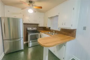 4106 Whitfield Rd, Winston-Salem, NC 27105 - Photo 5