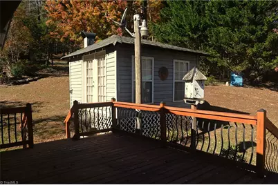 11491 Sparta Road, McGrady, NC 28649 - Photo 7