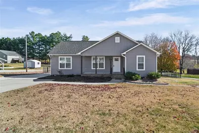 105 Hillside Drive, Thomasville, NC 27360 - Photo 1