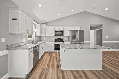 105 Hillside Drive, Thomasville, NC 27360 - Photo 11