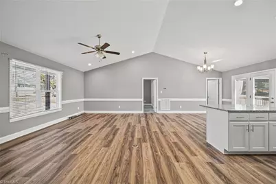 105 Hillside Drive, Thomasville, NC 27360 - Photo 7