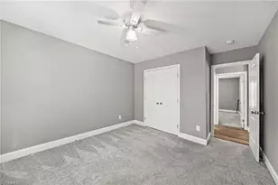 105 Hillside Dr, Thomasville, NC 27360 - Photo 23