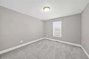 105 Hillside Dr, Thomasville, NC 27360 - Photo 25