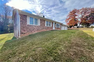 292 Briarlea Dr, Ronda, NC 28670 - Photo 3