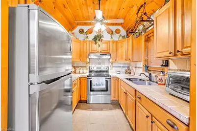 34 Yuri Lane, Piney Creek, NC 28663 - Photo 11