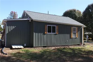 4820 Loff St, Jonesville, NC 28642 - Photo 5