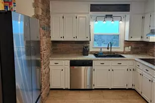 1 N Forrest Dr, Thomasville, NC 27360 - Photo 7